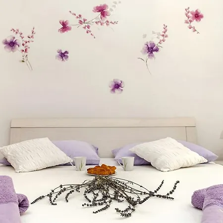 Wanderlust Apartment *